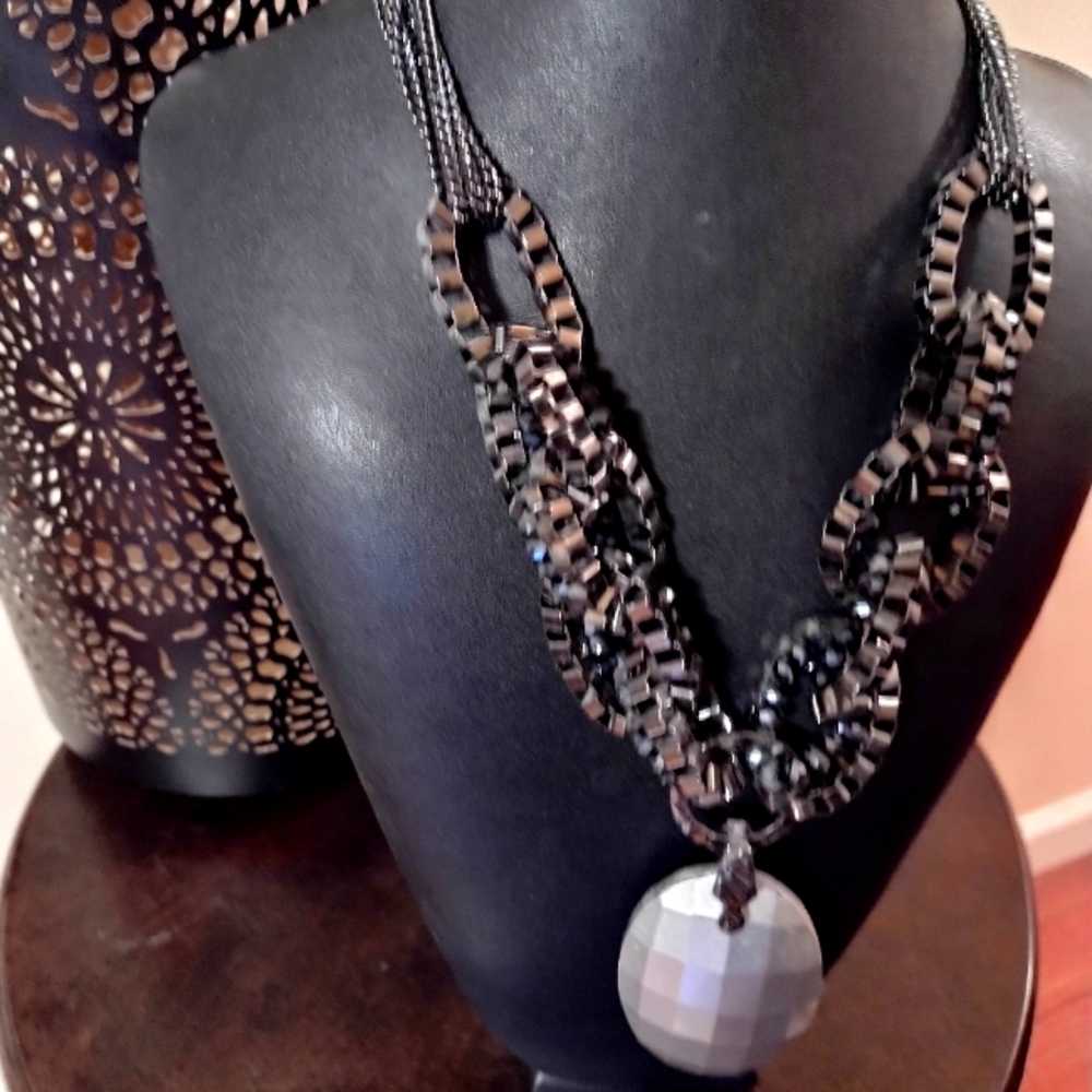 Chico's NWT Neclace